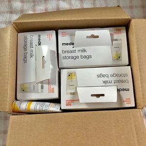 300 Medela milk storage bags